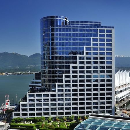 Fairmont Waterfront Hotel Vancouver Exterior photo